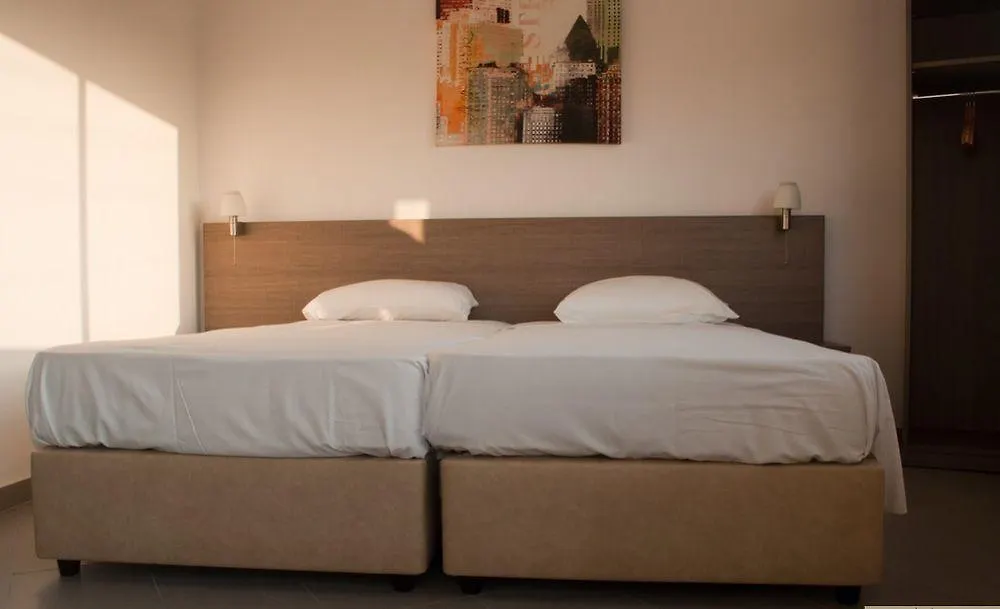 Apartment St. George Rent Rooms Larnaca